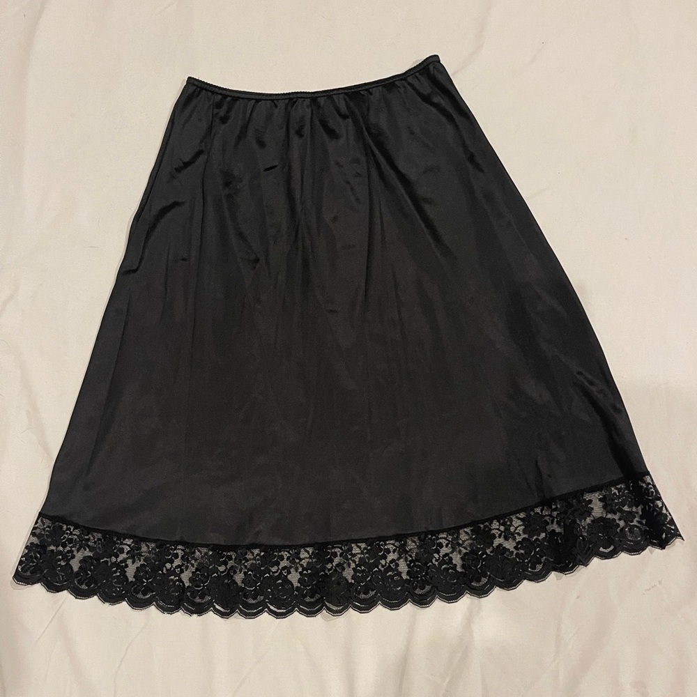 Vintage JC Penney Fantasia Black Silky Bridal Nylon Lace Slip Lingerie Skirt M